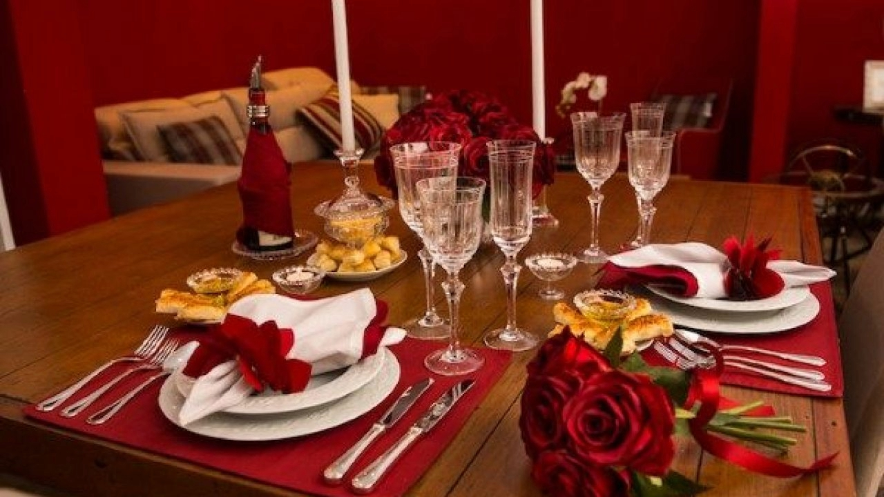 Create an Atmosphere of Love and Enchantment with Simple Recipes and Special Tips